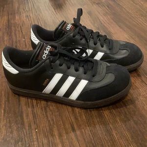 Adidas Classic Samba Shoes